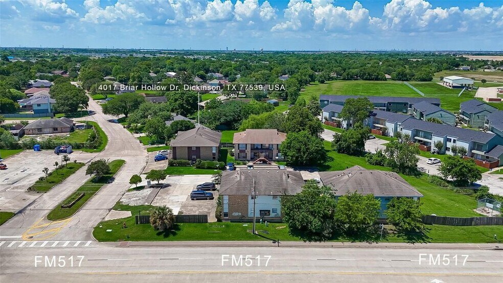 4017 Briar Hollow Dr, Dickinson, TX à vendre - Photo du bâtiment - Image 2 de 40