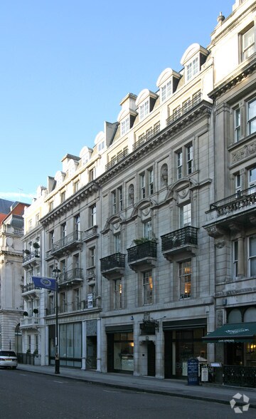 18-19 Pall Mall, Londres à louer - Photo du bâtiment - Image 2 de 14
