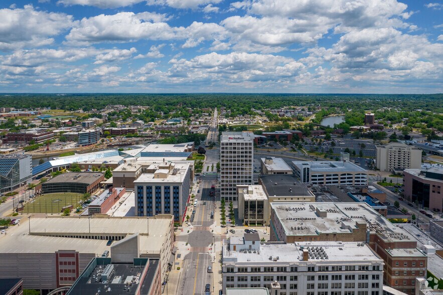 202 S Michigan St, South Bend, IN for lease - Aerial - Image 3 of 9