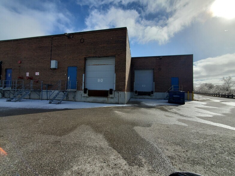 2220 Midland Ave, Toronto, ON à louer - Photo du bâtiment - Image 3 de 8