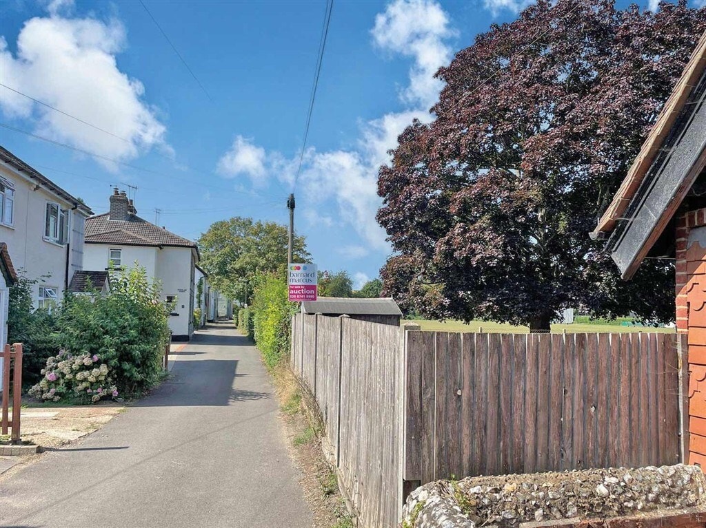 1 Pixholme Grv, Dorking à vendre Photo principale- Image 1 de 4