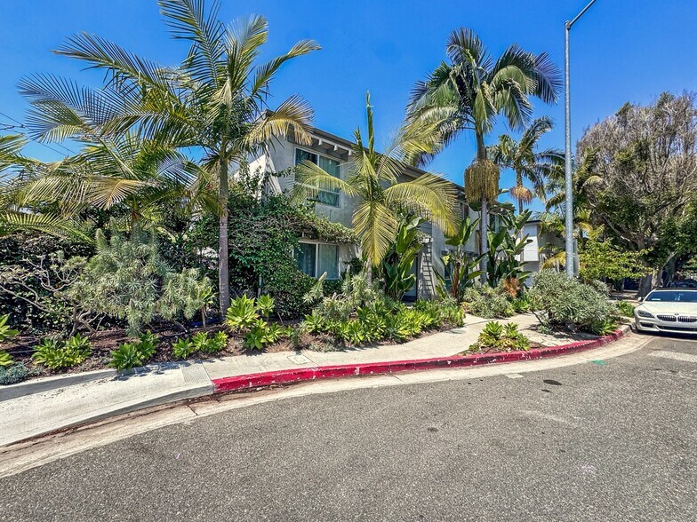 3425 Helms Ave, Culver City, CA à vendre - Photo du bâtiment - Image 3 de 31
