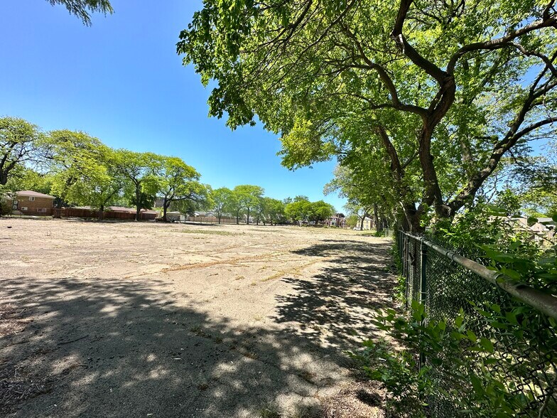8430b South Calumet Avenue, Chicago, IL à vendre - Photo principale - Image 1 de 2