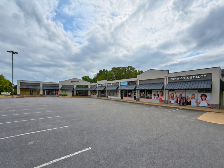 301 Club Manor Dr, Maumelle, AR for lease - Building Photo - Image 2 of 4