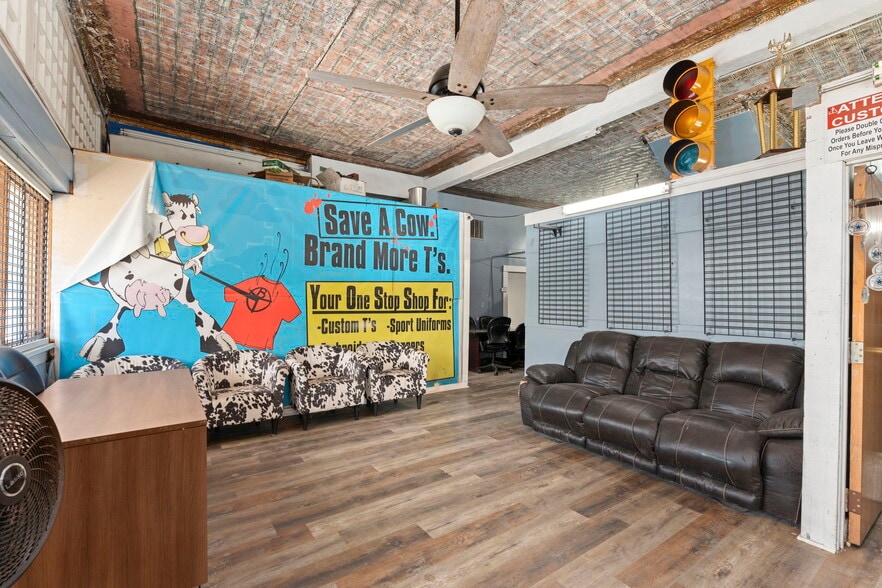 1720 S Presa St, San Antonio, TX for sale - Interior Photo - Image 3 of 15