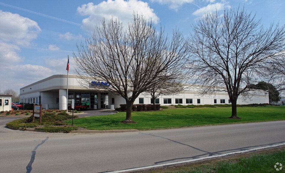 2070 Heller Dr, Dayton, OH à vendre - Photo du bâtiment - Image 2 de 5