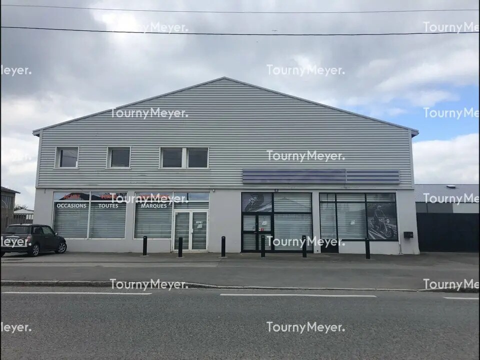 Flex in Rennes for lease Primary Photo- Image 1 of 2