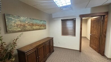 56 Edwards Village Blvd, Edwards, CO for lease Interior Photo- Image 2 of 5