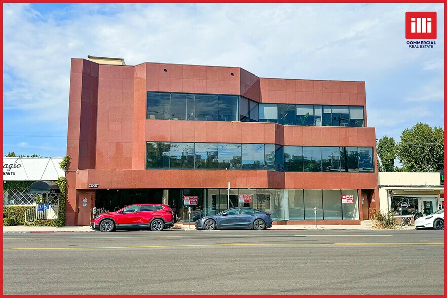 22837 Ventura Blvd, Woodland Hills, CA à louer - Photo du bâtiment - Image 1 de 10