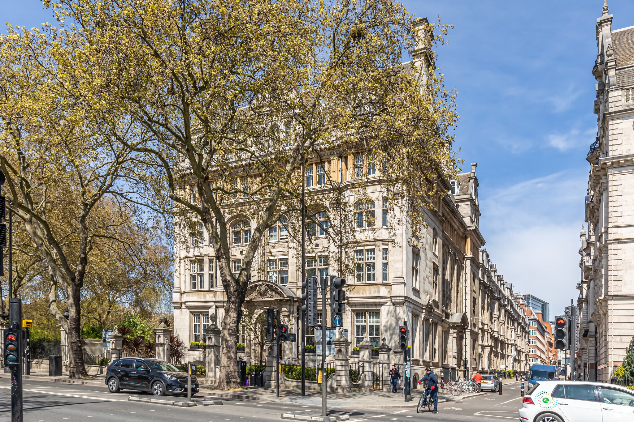 1 Temple Ave, London for lease Primary Photo- Image 1 of 6