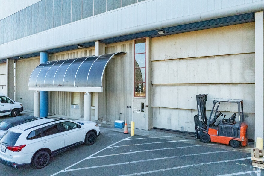 1101 Nimitz Ave, Vallejo, CA for lease - Building Photo - Image 3 of 4