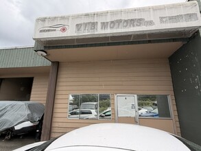 8100 Capstan Way, Richmond, BC for lease Interior Photo- Image 2 of 9
