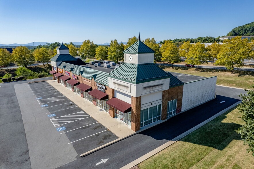 1028 Richmond Ave, Staunton, VA for lease - Building Photo - Image 2 of 26