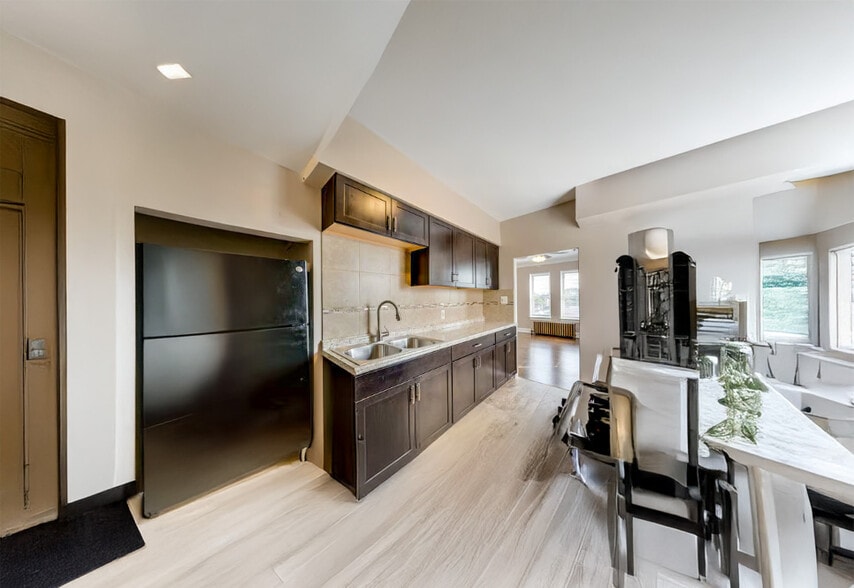 8058 S Hermitage Ave, Chicago, IL for sale - Building Photo - Image 3 of 5