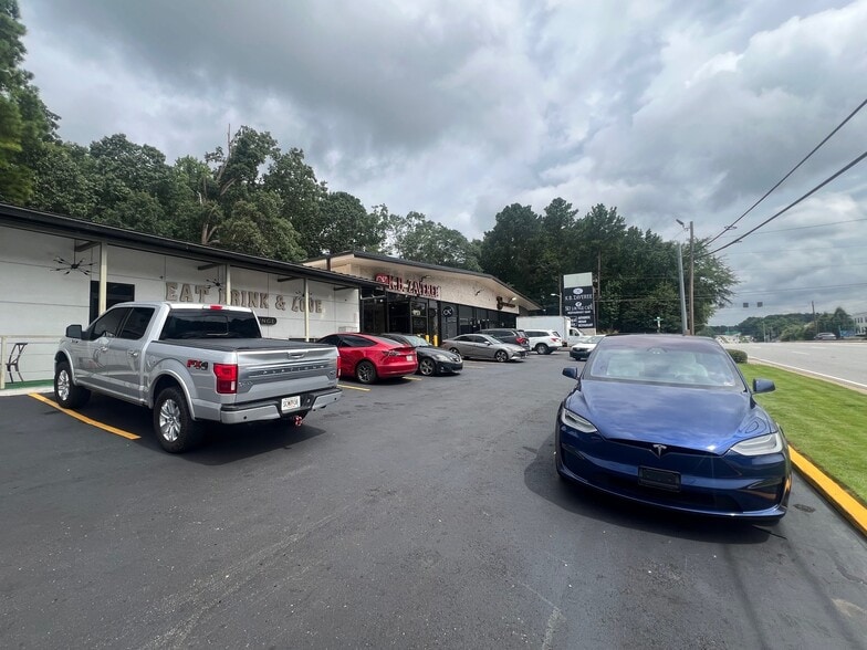 1850 Lawrenceville Hwy, Decatur, GA for sale - Building Photo - Image 3 of 13