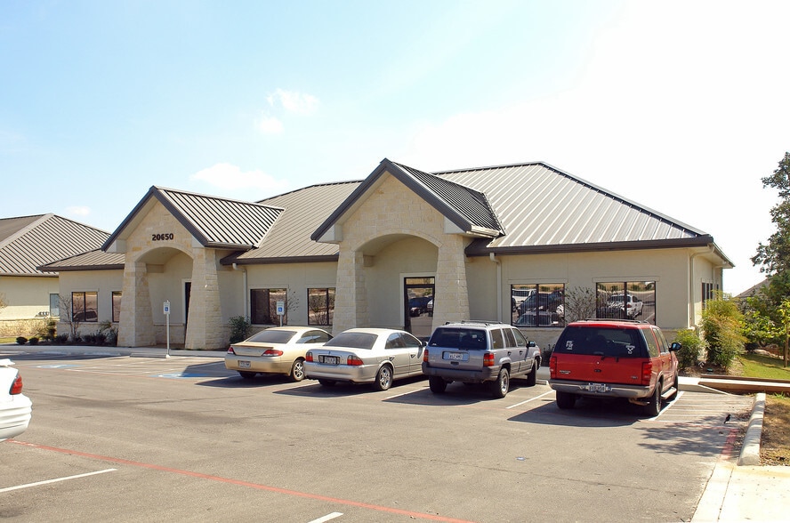 20650 Stone Oak Pky, San Antonio, TX for lease - Building Photo - Image 1 of 3