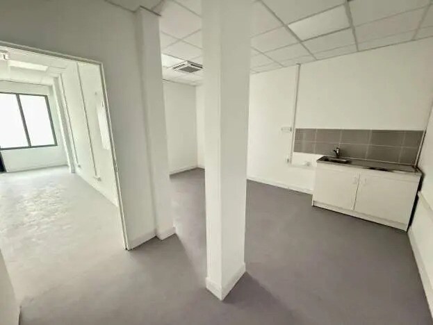 44 Place Francois Mitterrand, Savigny-le-Temple à louer - Photo intérieure - Image 3 de 4