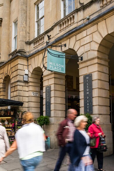 Milsom Pl, Bath à louer - Photo du bâtiment - Image 3 de 4