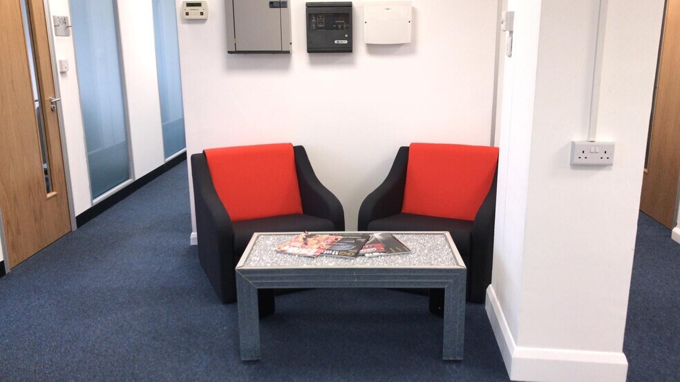 37-39 Balmoral Rd, Gillingham à louer - Photo intérieure - Image 3 de 7