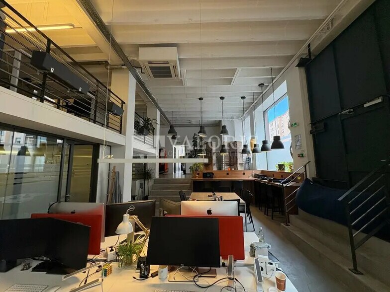 Office in Lyon for lease - Interior Photo - Image 3 of 15