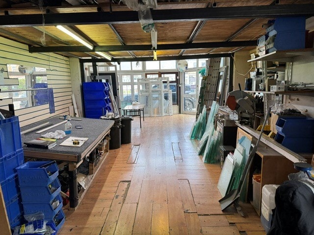 388 Green Ln, Ilford for lease - Building Photo - Image 2 of 4