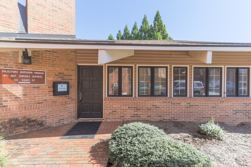 113 Court St, Pickens, SC à louer - Photo du bâtiment - Image 2 de 19