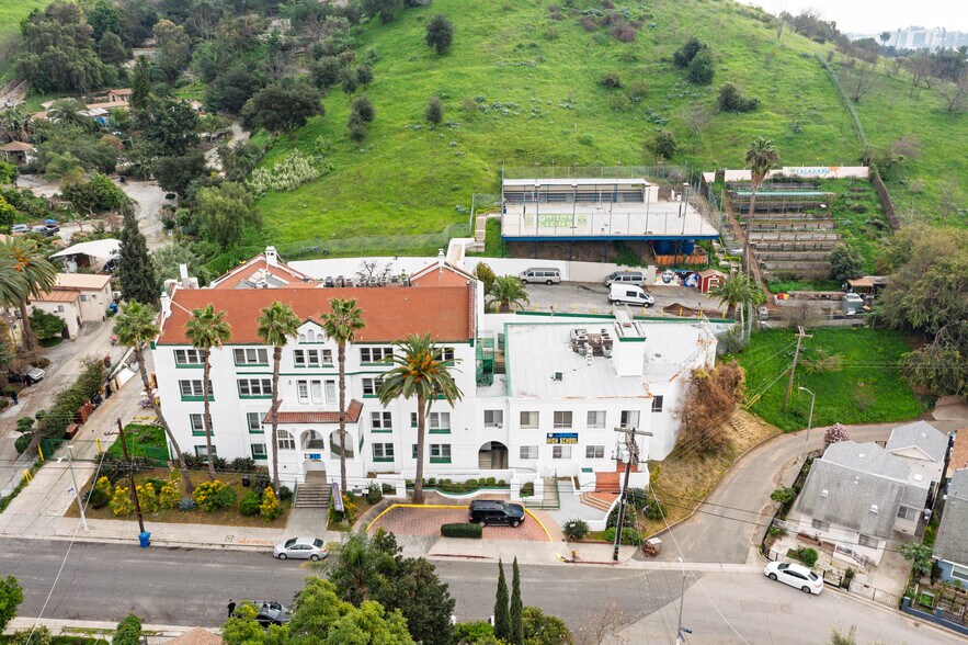 234 E Avenue 33, Los Angeles, CA à vendre - Photo du bâtiment - Image 2 de 4