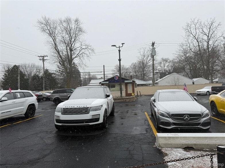 32405 Ford Rd, Garden City, MI for sale - Building Photo - Image 3 of 3