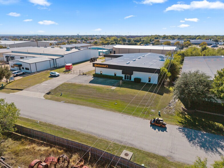 1200 N Commercial Blvd, Arlington, TX à vendre - Aérien - Image 2 de 23