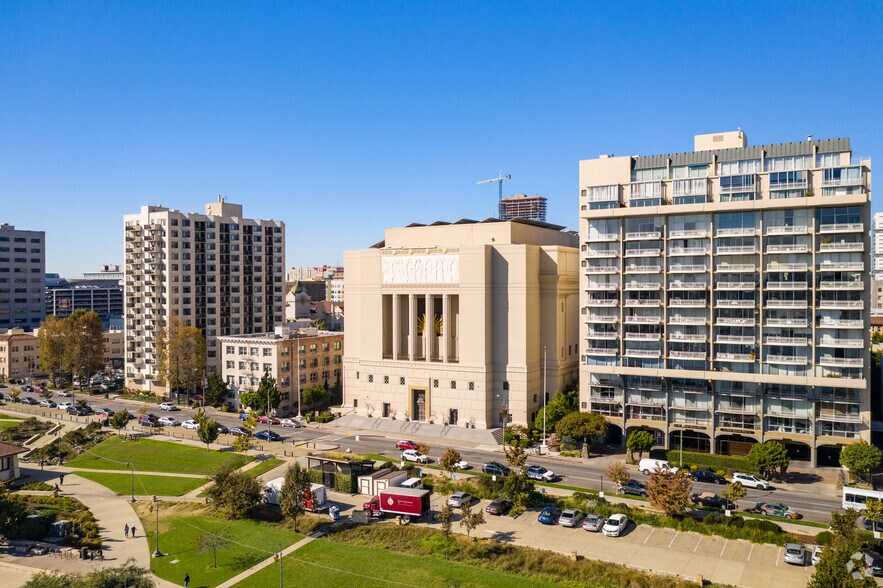 1547 Lakeside Dr, Oakland, CA à vendre - Photo du bâtiment - Image 3 de 16