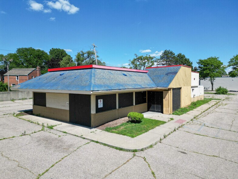 20200 Grand River Ave, Detroit, MI for lease - Building Photo - Image 1 of 4