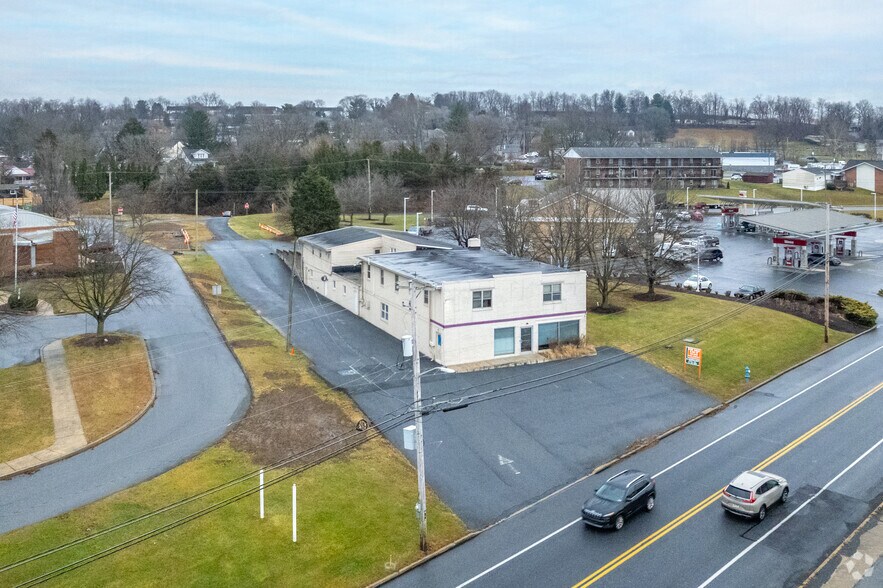 560 South Reading Rd, Ephrata, PA à louer - Aérien - Image 2 de 8