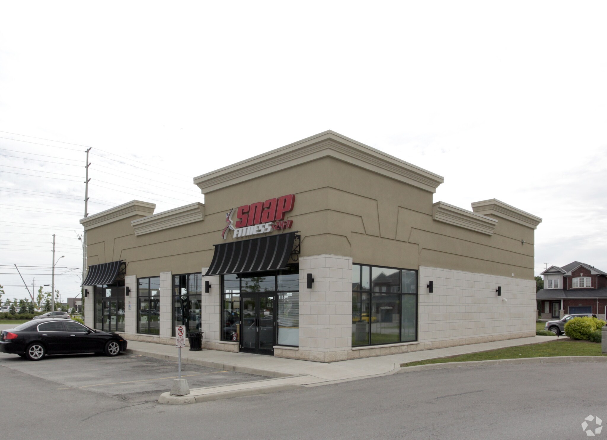 700 Burloak Dr, Burlington, ON for sale Primary Photo- Image 1 of 1