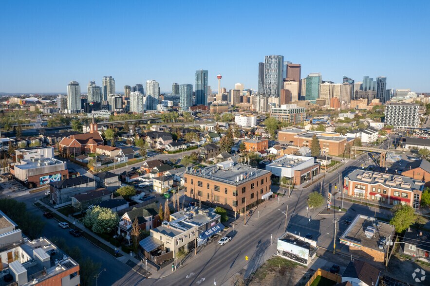 803 1st Ave NE, Calgary, AB à louer - Aérien - Image 2 de 6