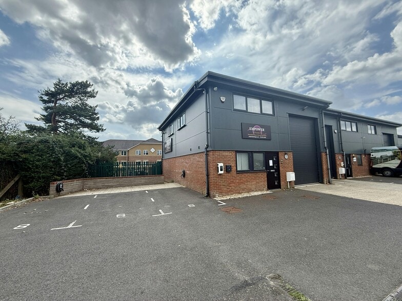 165 Christchurch Rd, Ringwood for lease - Building Photo - Image 3 of 11