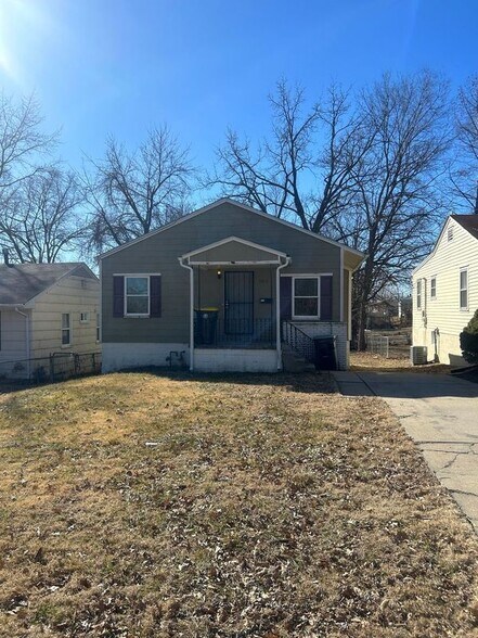 3309 E 73rd St, Kansas City, MO à vendre - Photo principale - Image 1 de 1