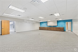 1000 Holcomb Woods Pky, Roswell, GA for lease Interior Photo- Image 2 of 7