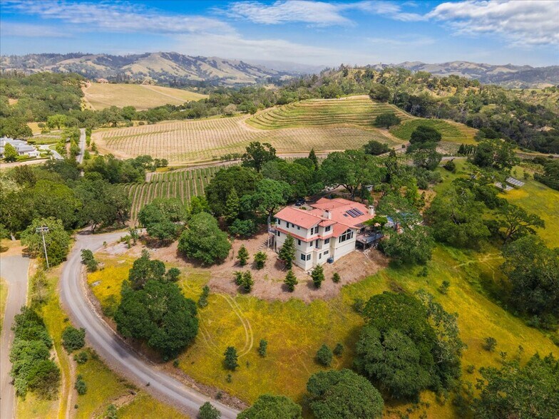 13404 Flora Ranch Rd, Healdsburg, CA à vendre - Aérien - Image 2 de 16