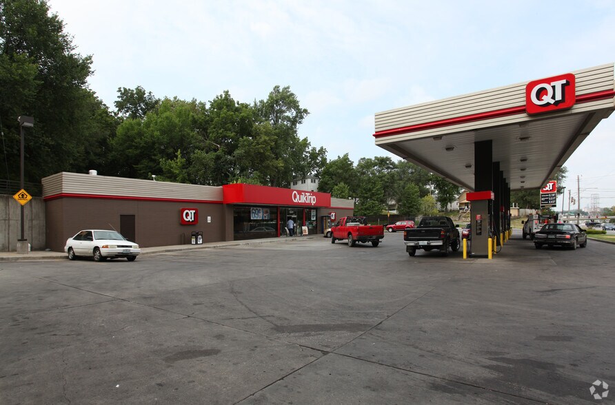 8501 Winner Rd, Kansas City, MO à vendre - Photo du bâtiment - Image 2 de 9