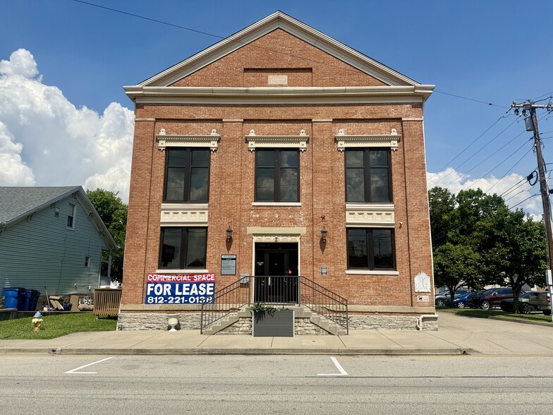 15 W Center St, Lawrenceburg, IN for lease - Building Photo - Image 2 of 29