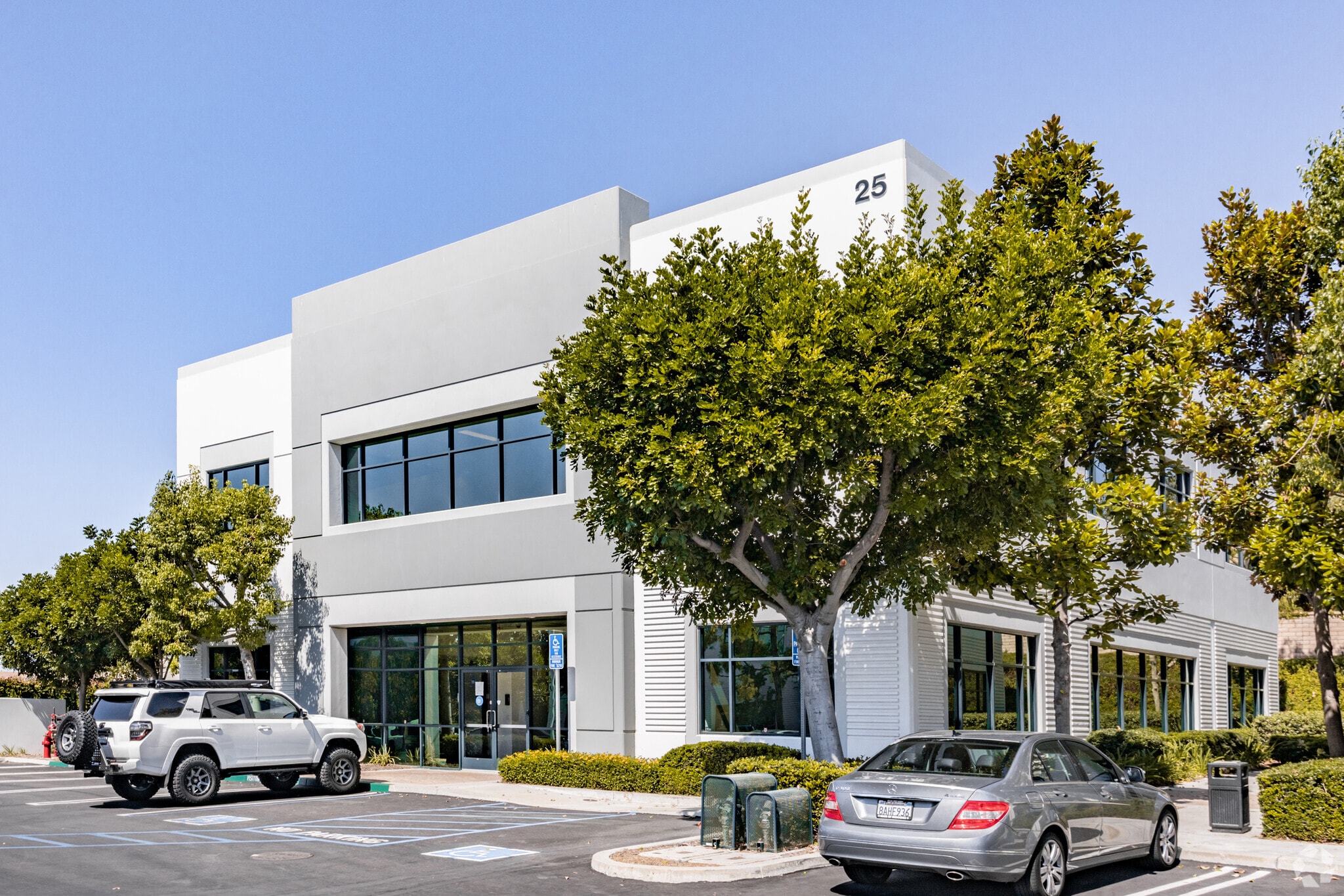 25 Orchard Rd, Lake Forest, CA for lease Primary Photo- Image 1 of 17