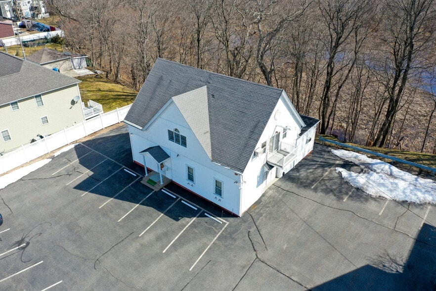 1501 Lonsdale Ave, Lincoln, RI for sale - Building Photo - Image 3 of 79