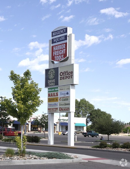 1715-1877 S Pueblo Blvd, Pueblo, CO à louer - Photo du bâtiment - Image 2 de 11