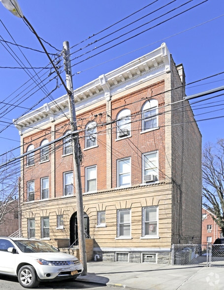 22-14-22-16 120th St, College Point, NY for sale - Building Photo - Image 3 of 5