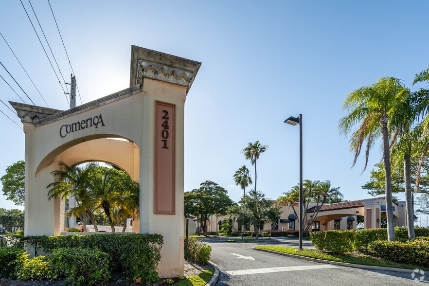 2401 PGA Blvd, Palm Beach Gardens, FL à louer - Photo du bâtiment - Image 2 de 5