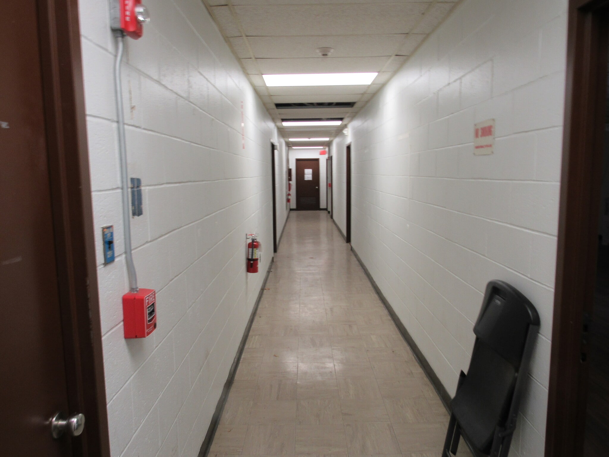 1 Main St, Yaphank, NY à louer Photo intérieure- Image 1 de 25