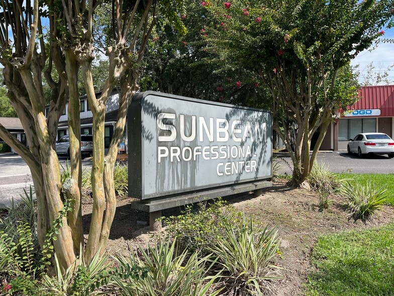 3948 Sunbeam Rd, Jacksonville, FL for lease - Building Photo - Image 2 of 28