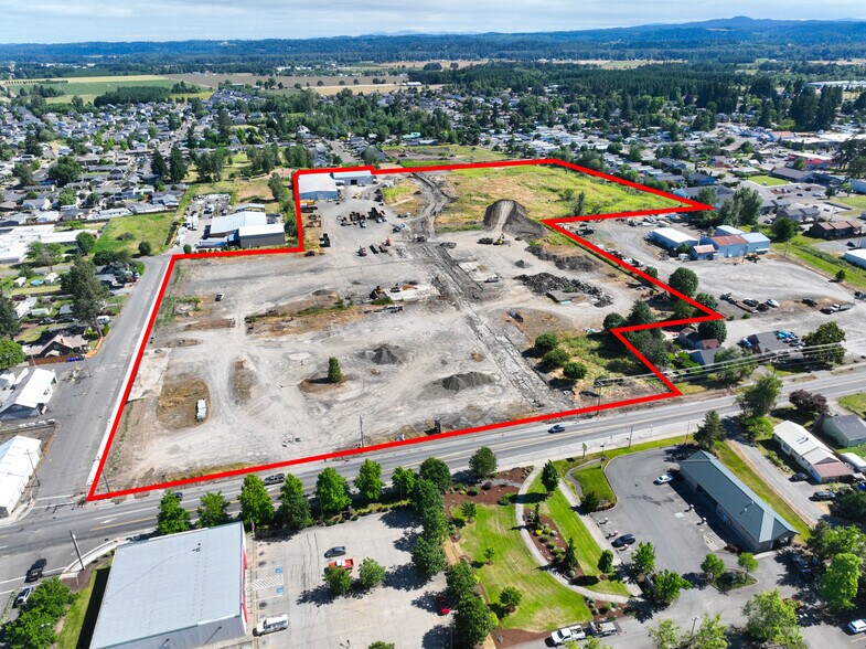 545 W Main St, Molalla, OR à vendre - Aérien - Image 1 de 6