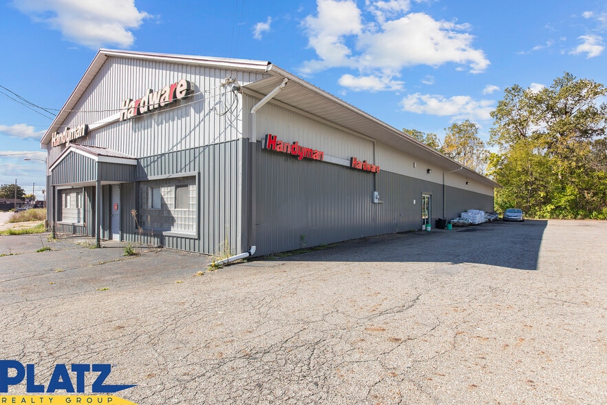 455 Elm Rd NE, Warren, OH for sale - Building Photo - Image 2 of 10