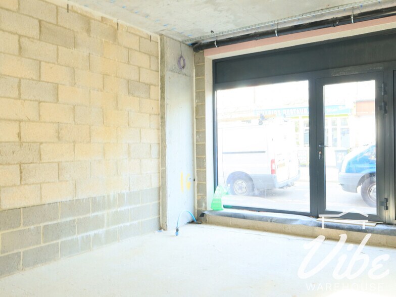 10-20 Windus Rd, Londres à louer - Photo du bâtiment - Image 3 de 7